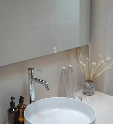 Appartamento Vesna 7 - Contemporary 1br Pool With Rice Fields View