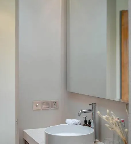 Vesna 7 - Contemporary 1br Pool With Rice Fields View * Canggu