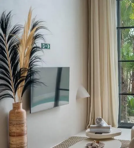 Vesna 7 - Contemporary 1br Pool With Rice Fields View * Canggu