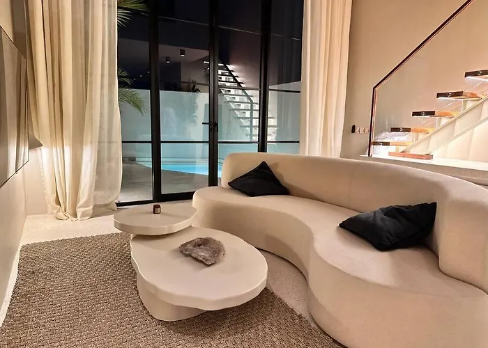 Vesna 7 - Contemporary 1br Pool With Rice Fields View *